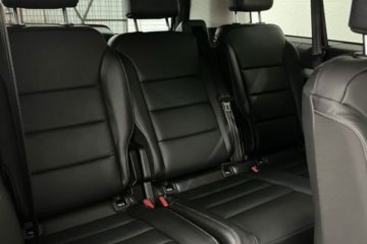 Toyota Proace (Verso) Proace Verso L2 Team D 8SITZER+KAMERA+NAVI+ACC+