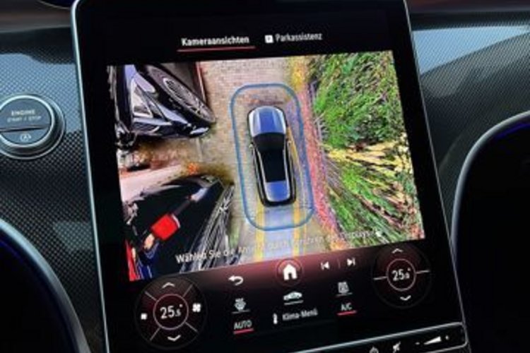 Mercedes-Benz C 300 C 300 4M T AMG PANO+MEMORY+360+HUD+NAPPA+LED+