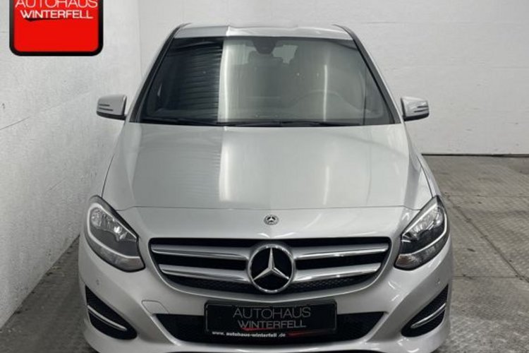 Mercedes-Benz B 180 B 180 d 7G-DCT URBAN AHK+NAVI+KLIMA+SITZHEIZUNG+