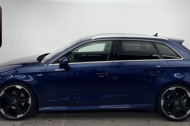 Audi A3 A3 Sportback 1.6 TDI S line ROTOR+KEYLESS+ACC+