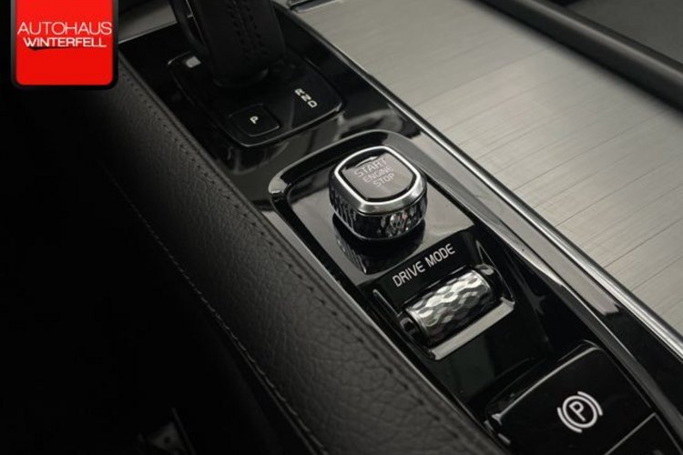 Volvo XC90 XC90 T8 AWD Recharge INSCRIPTION 7SITZ+PANO+LUFT