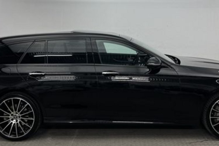 Mercedes-Benz E 400 E 400 d T 4M AMG NIGHT PANO+AIR-BODY+AHK+STANDH+