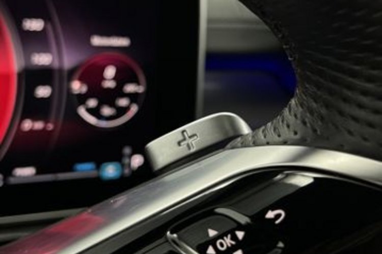 Mercedes-Benz C 220 C 220 d T 4M AMG NIGHT PANO+DIGITAL+DISTRONIC+