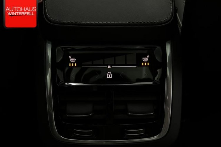 Volvo XC90 XC90 B5 D ULTIMATE BRIGHT 7SITZ+PANO+B&amp;W+NUBUK+