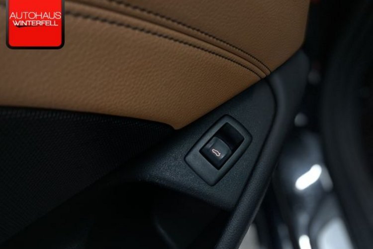 BMW 520 520 d xDrive Sport Line PANO+AHK+STANDHEIZUNG+