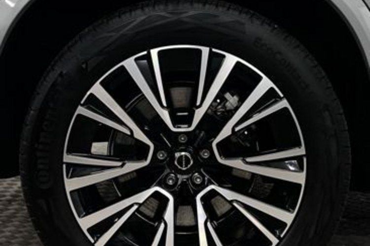 Volvo XC90 XC90 T8 ULTIMATE BRIGHT RECH AWD 7SITZ+PANO+AHK+