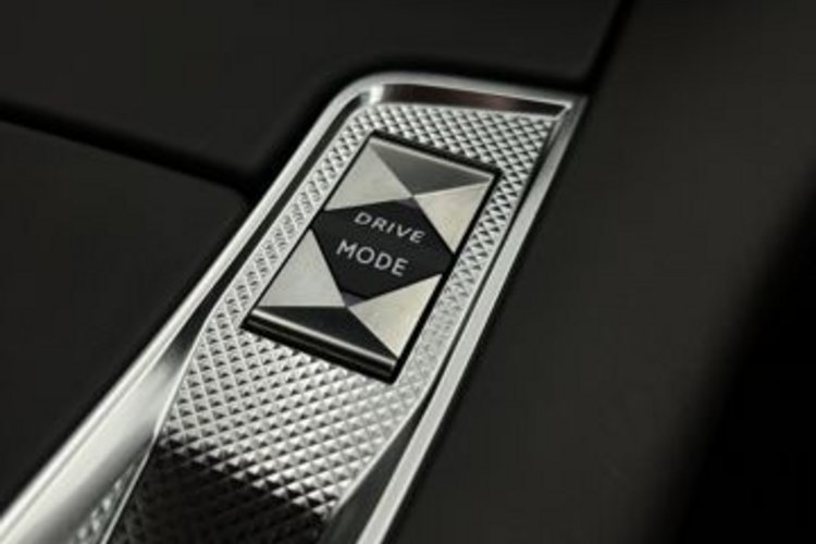 DS Automobiles DS7 (Crossback) DS7 Crossback 130 ANTOINE DE SAINT PANO+MEMORY