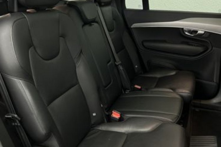 Volvo XC90 XC90 T8 RECH AWD INSCRIPTION 7SITZ+PANO+AHK+22Z+