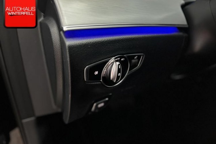 Mercedes-Benz E 300 E 300 d 4M T EXCLUSIVE KAMERA+LED+NAVI+CARPLAY+