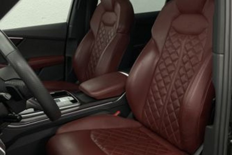 Audi SQ7 SQ7 4.0 TFSI qu 7SITZ+PANO+CARBON+AHK+STANDHZG+