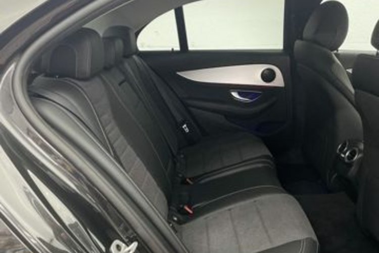 Mercedes-Benz E 300 E 300 d 4M AVANTGARDE AHK+KEYLESS+DISTRONIC+MBUX